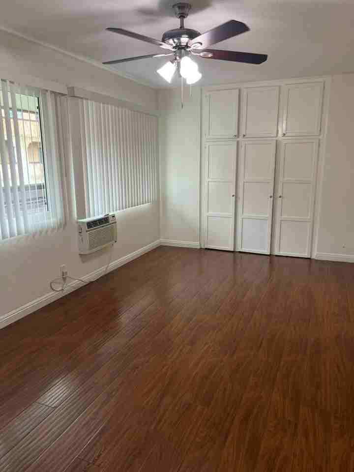 214 W Maple St #19 - Photo 2 of 8