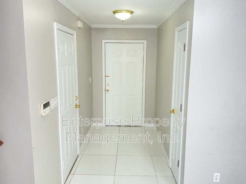 5662 Morning Flower Dr - Photo 4 of 40