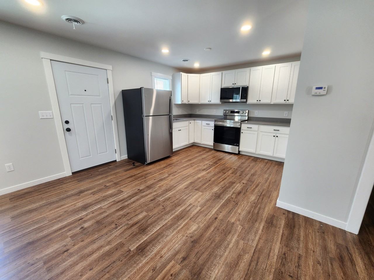 226 S 7th St #1 - Photo 5 of 14