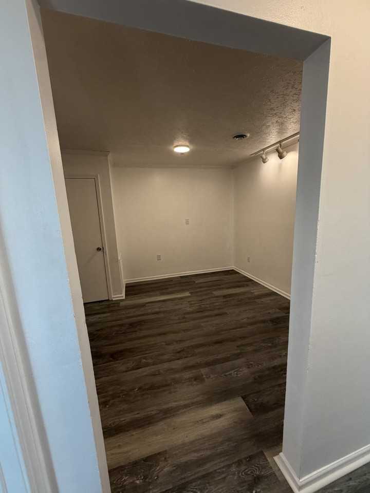 1207 Clement St #L - Photo 3 of 11