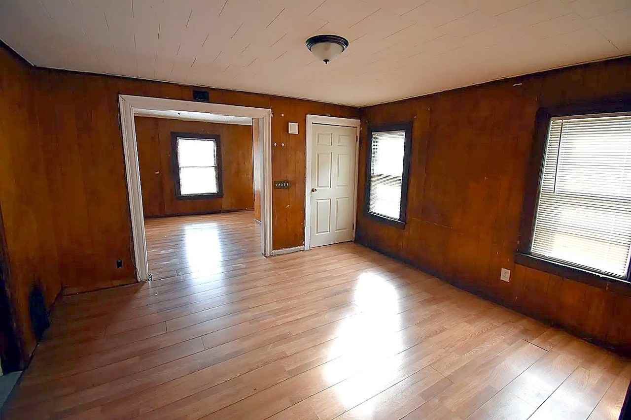 15 Saint Clair St #2 - Photo 2 of 9