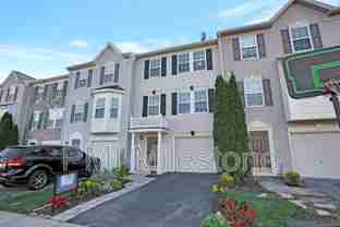 930 Monet Dr - Photo 1 of 1