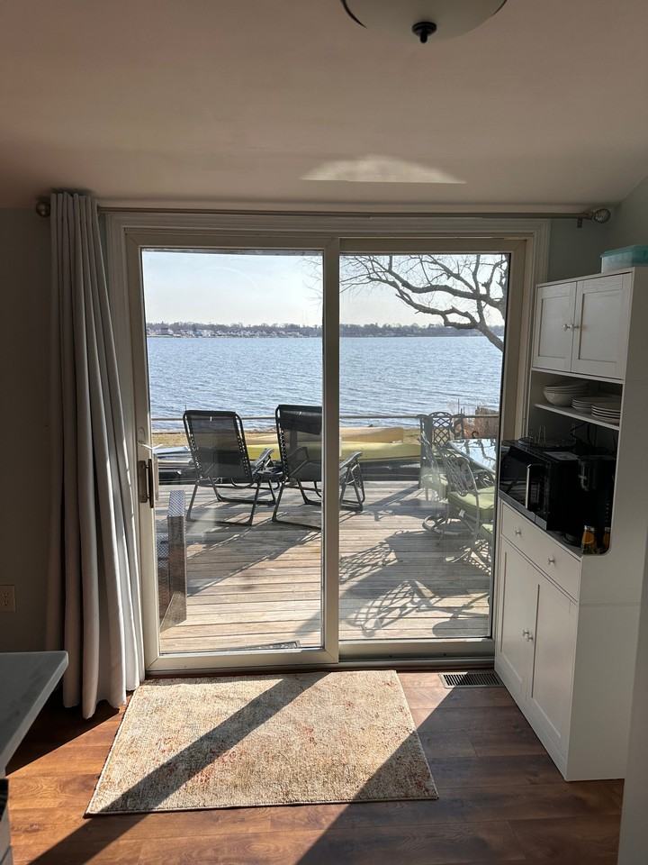 96 Seaview Ave #B - Photo 5 of 16