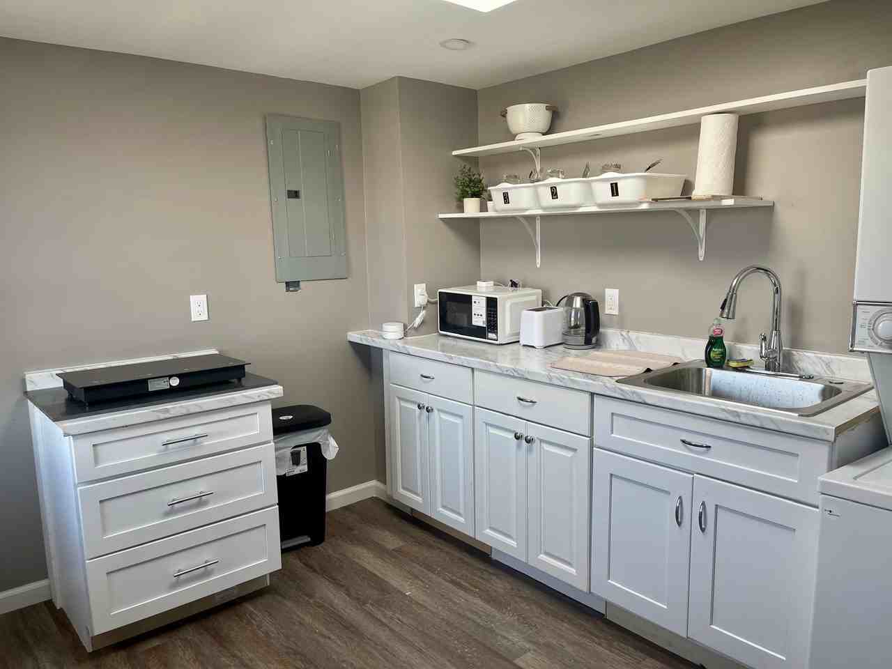 1421 S Carey St #D3 - Photo 3 of 9