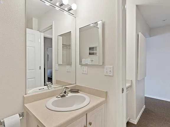5201 Sw Highway 101 #12 - Photo 3 of 14
