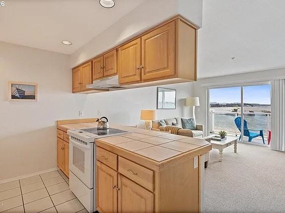 5201 Sw Highway 101 #12 - Photo 5 of 14