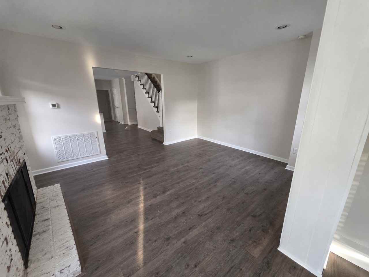 233 Leon Ave - Photo 7 of 31