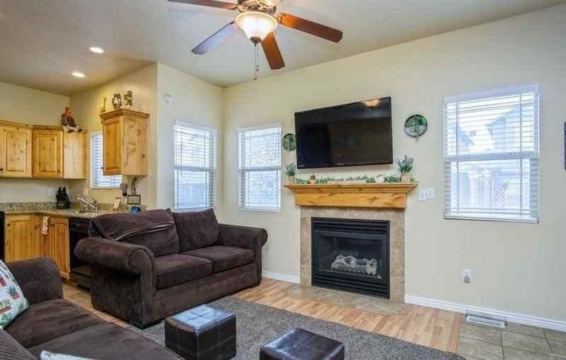3857 E Cunninghill Dr - Photo 5 of 18