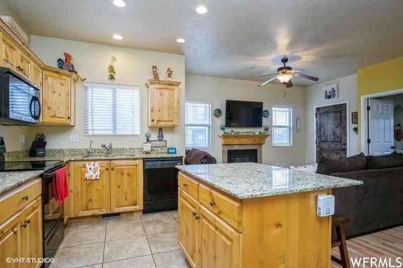 3857 E Cunninghill Dr - Photo 6 of 18