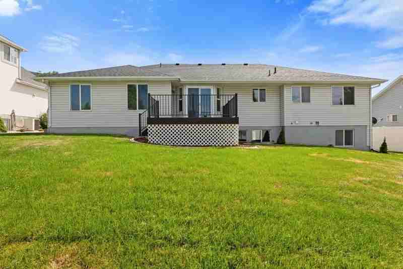 1033 Nw - Photo 5 of 14