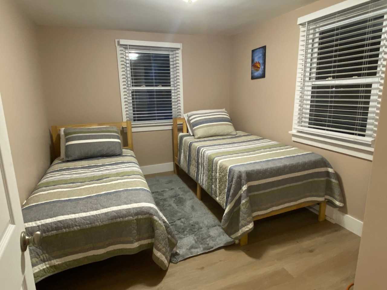 89 Sebago Rd - Photo 4 of 12
