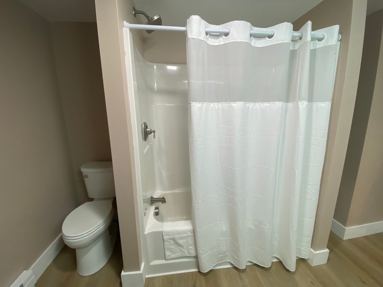 89 Sebago Rd - Photo 7 of 12