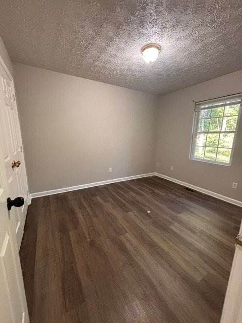 1136 Rives Rd #2 - Photo 5 of 7