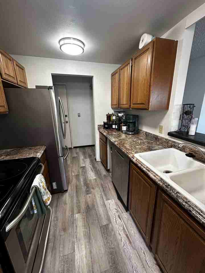 201 Barrow St #312 - Photo 6 of 11