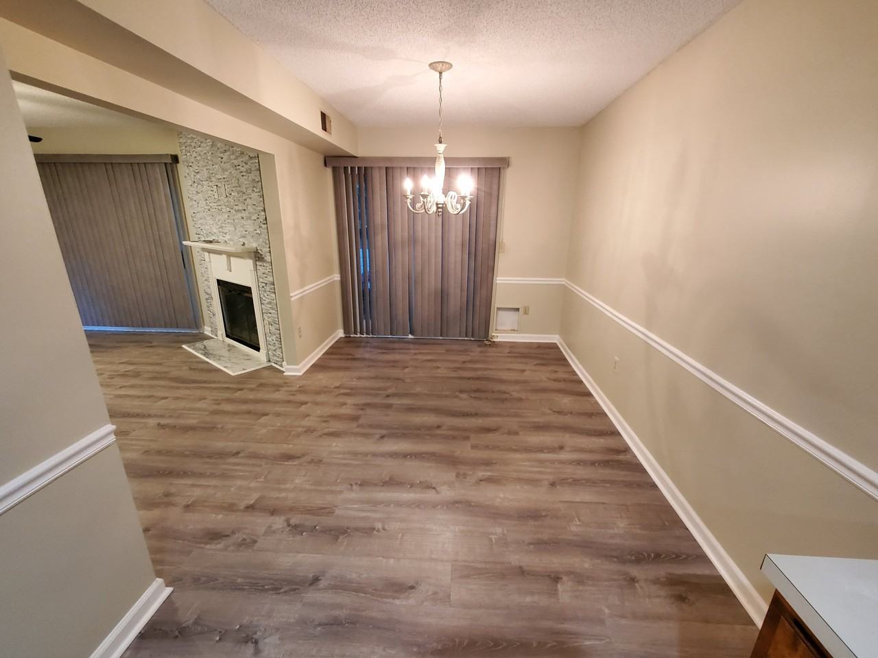 237 Timber Ct - Photo 2 of 16