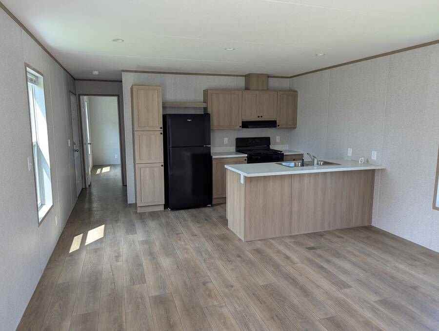 11324 E Road - Photo 4 of 14