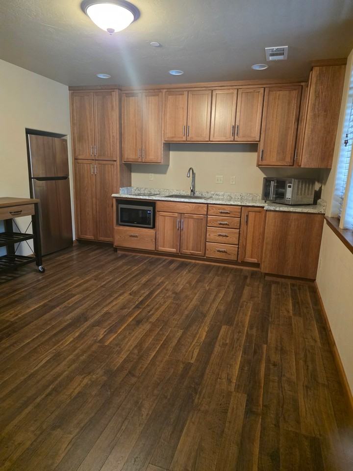 4175 Berner Ln #B - Photo 2 of 8