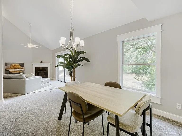 15600 26th Ave N #D - Photo 4 of 18