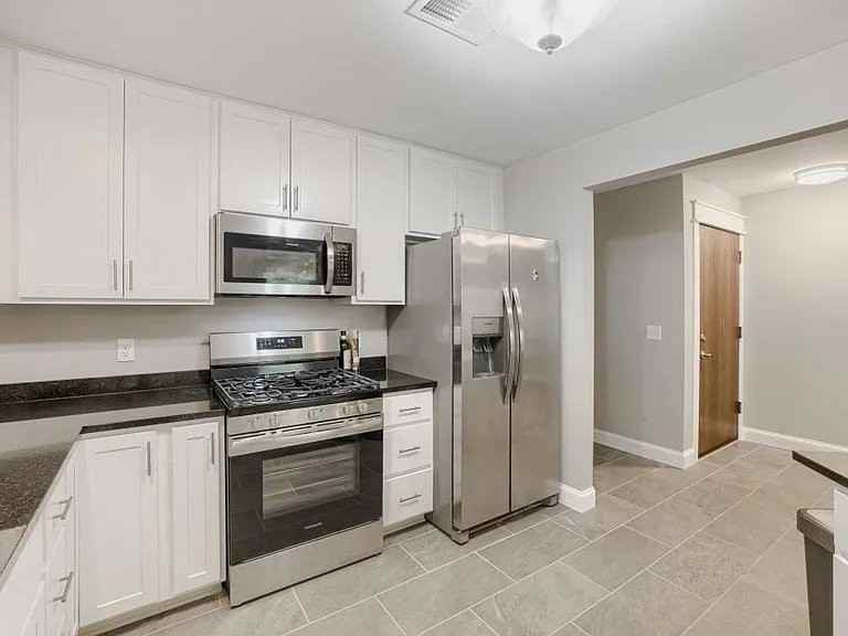 15600 26th Ave N #D - Photo 6 of 18