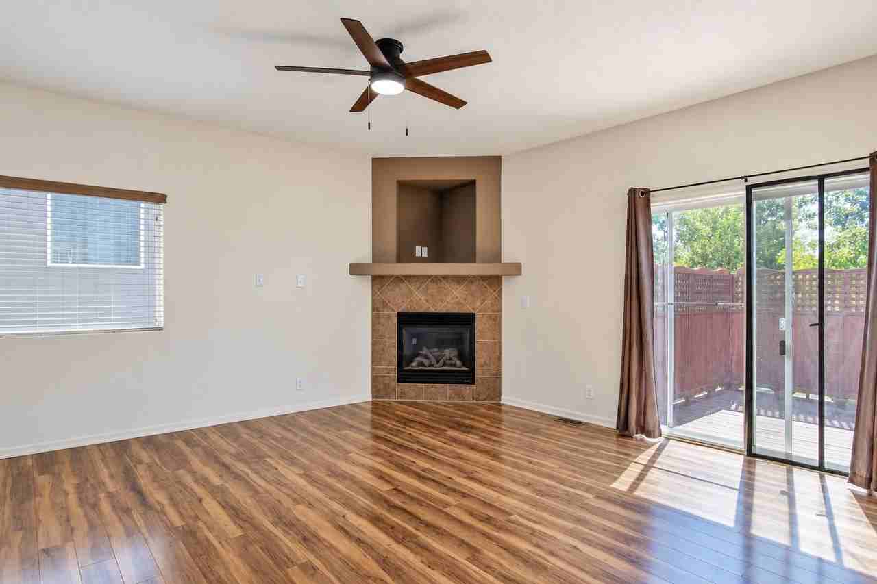 16405 Camden Ave - Photo 6 of 19