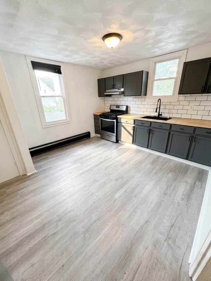 64 Walnut St