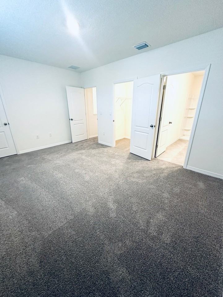 1232 Draintree St - Photo 7 of 17