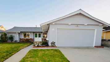 featured image of 1360 Gardenia St