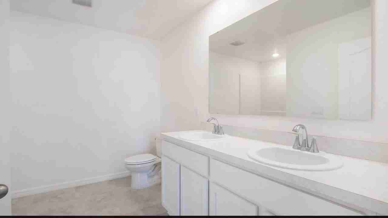 735 Fraser Ct - Photo 6 of 11