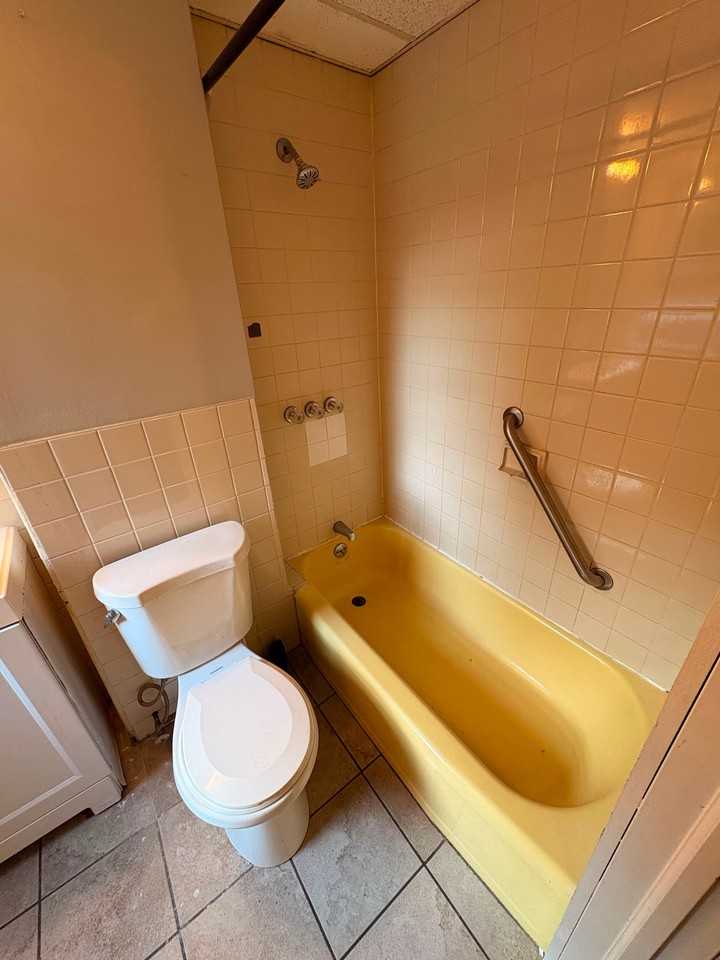 68 Catharine St #2 - Photo 5 of 18