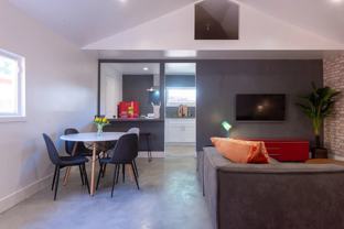 11008 1/2 Mansel Ave - Photo 1 of 1