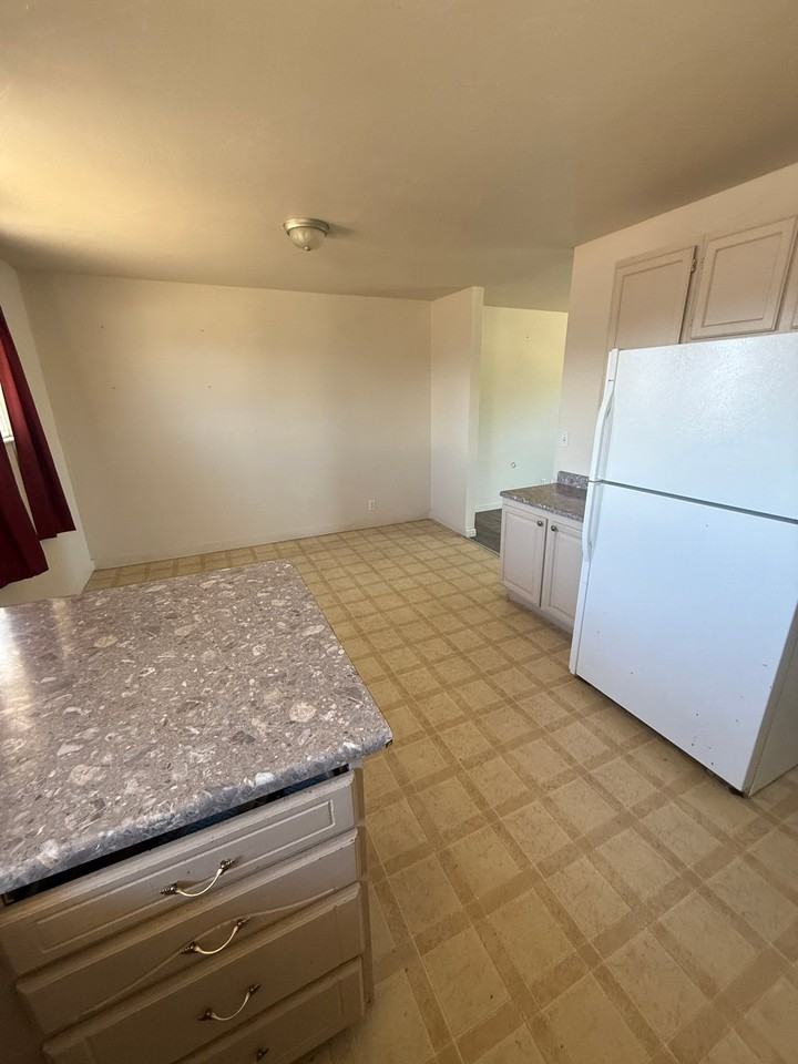 3419 S Mockingbird Way - Photo 6 of 15