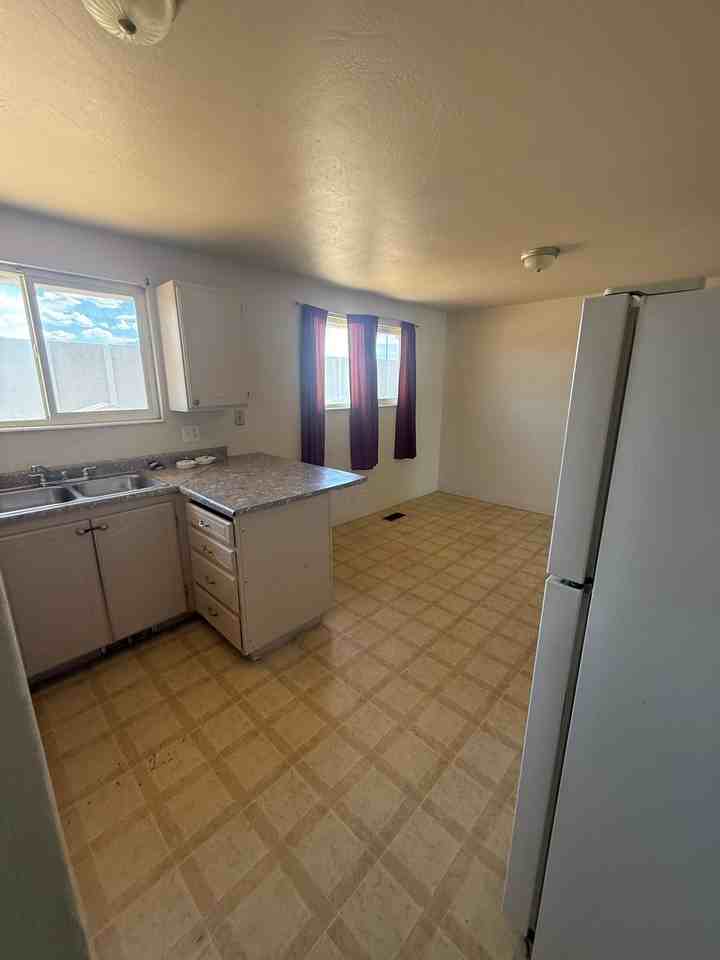 3419 S Mockingbird Way - Photo 7 of 15