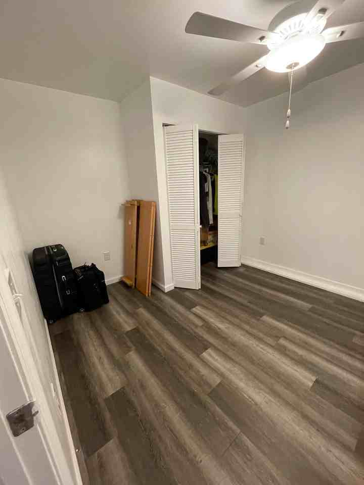204 Appleby Rd #C - Photo 5 of 7