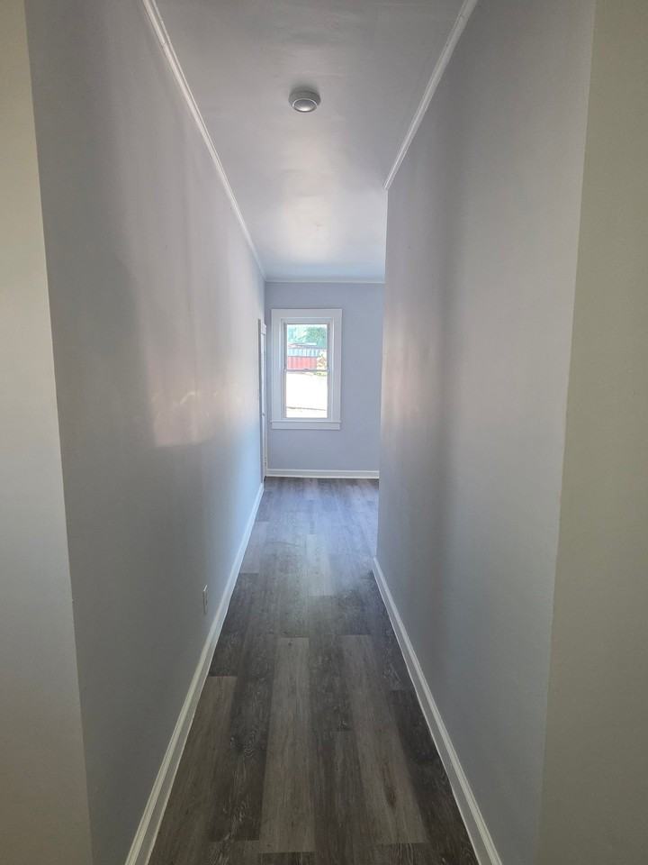 136 Long Ave #1stFL - Photo 5 of 17