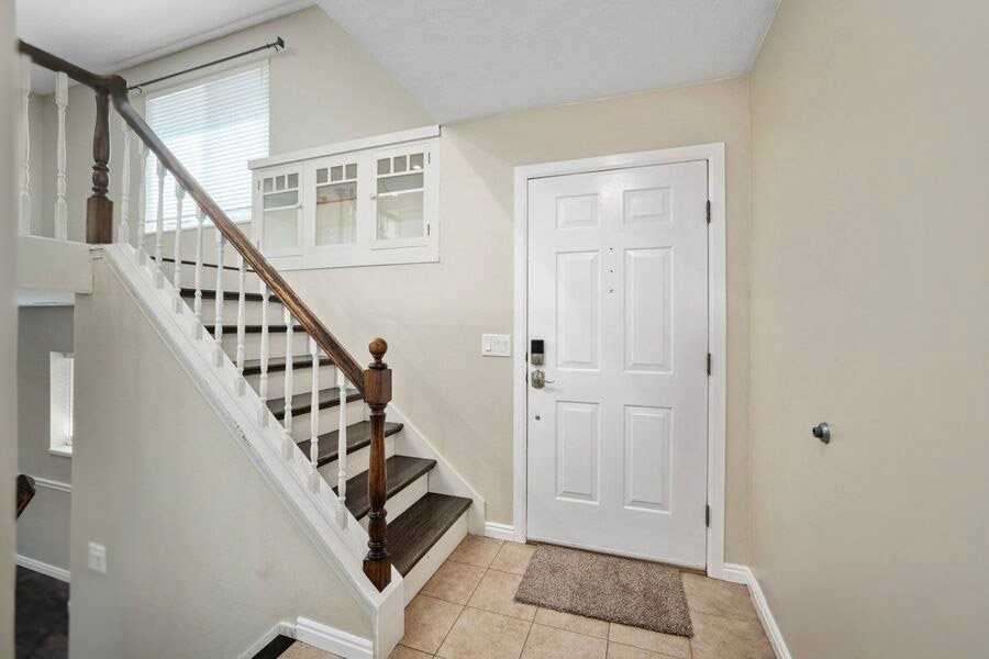 12093 S Pineridge Rd - Photo 2 of 20