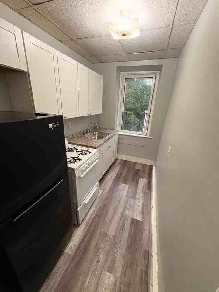 86 S Hamilton St #3 - Photo 3 of 16