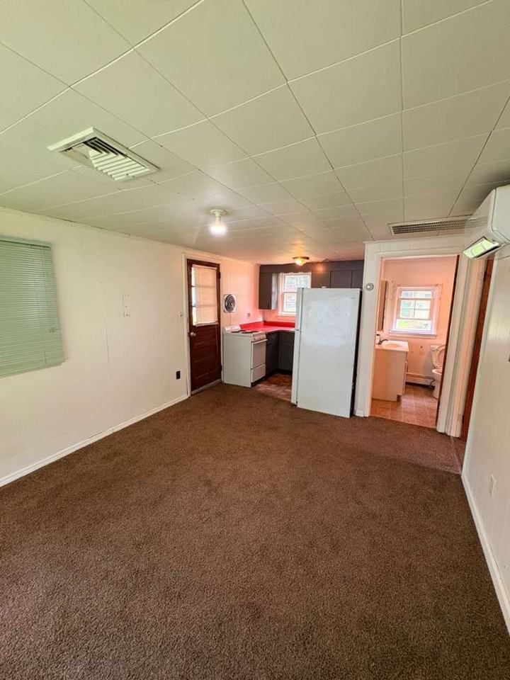 101 Honeywell Ln #2 - Photo 3 of 11