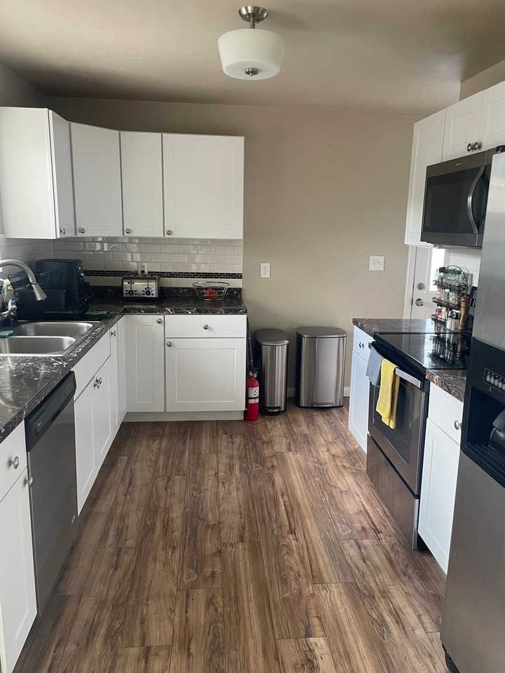 9323 S Jean Dr - Photo 3 of 6