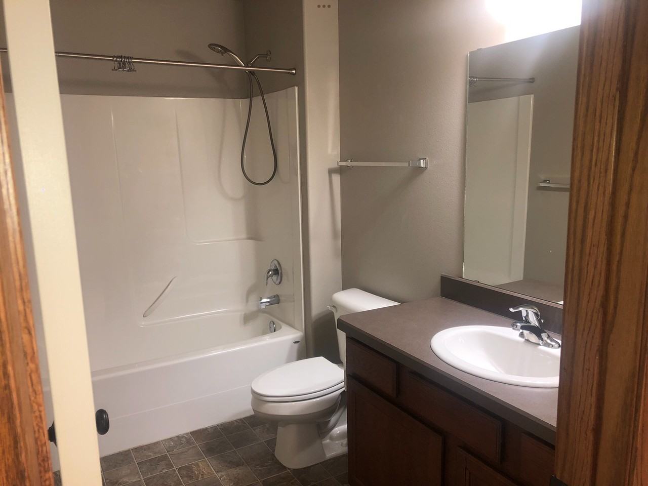 2408 Icewine Dr - Photo 4 of 14