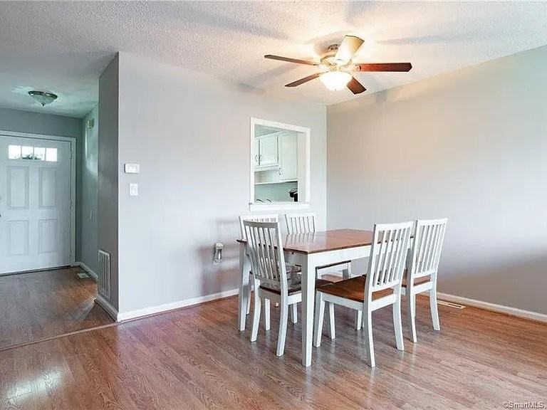 255 Monticello Dr - Photo 2 of 8