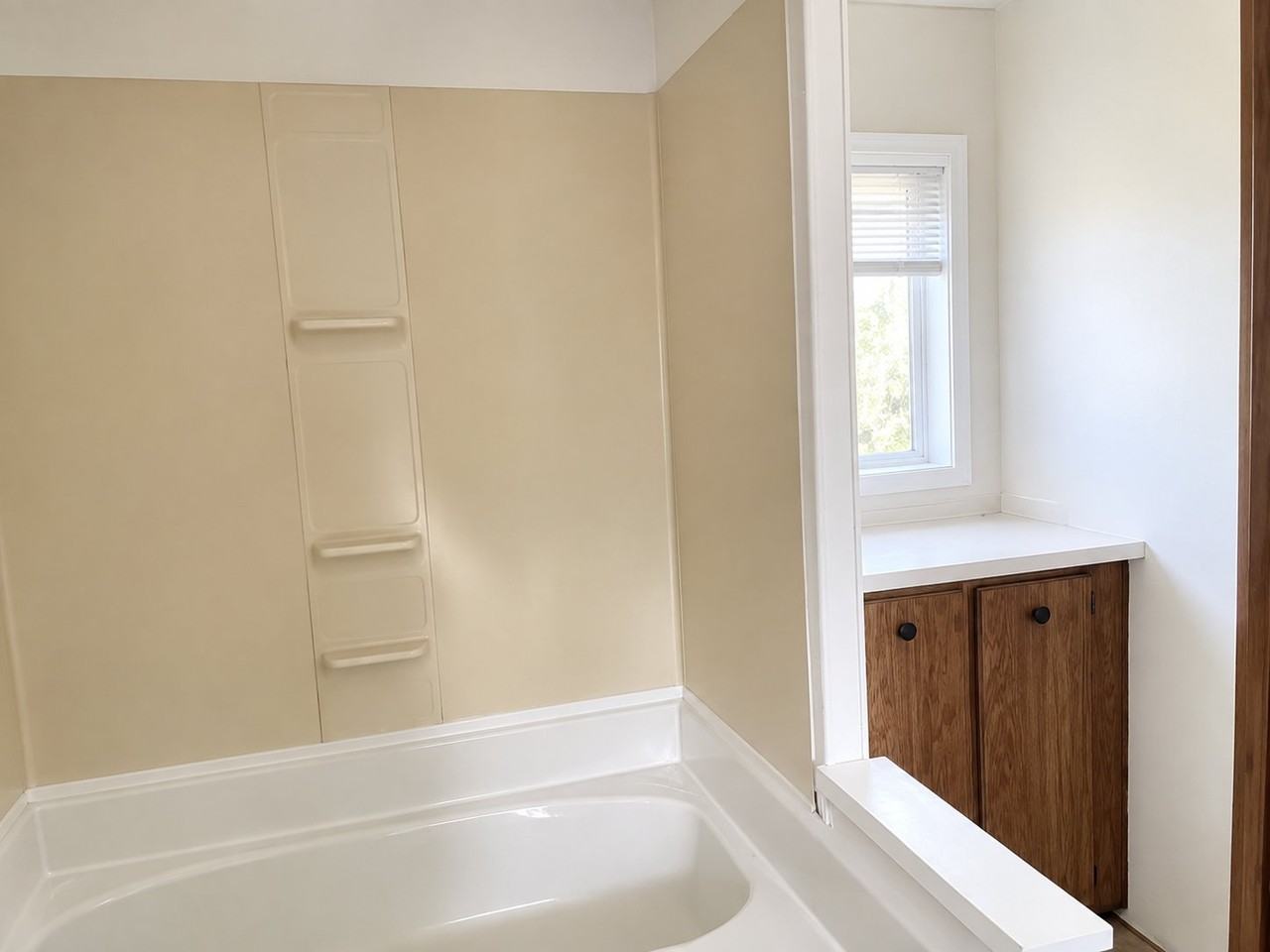 1119 N State St #1119 - Photo 5 of 7
