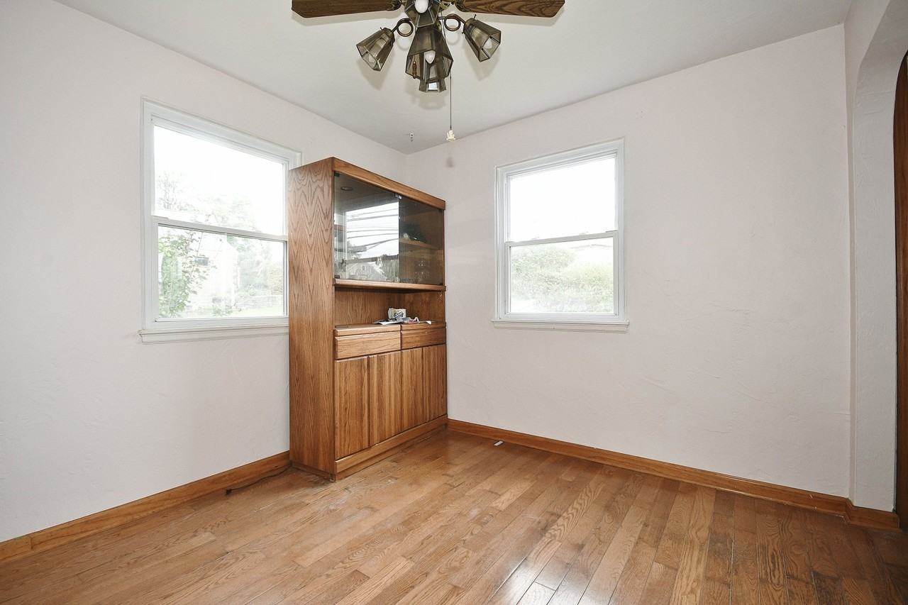 3174 Churchview Ave - Photo 6 of 20