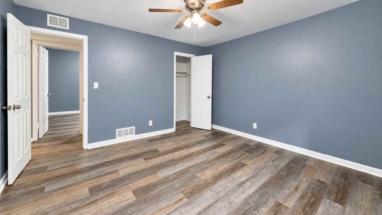 564 Evergreen Ter #1 - Photo 4 of 9