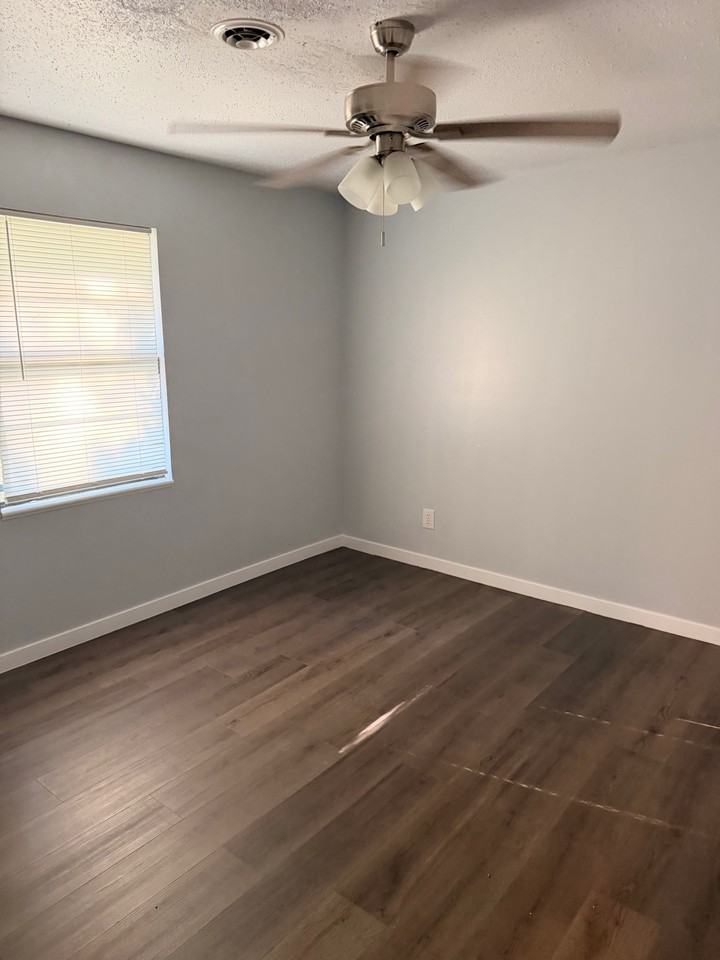 729 S Highschool Ave - Photo 6 of 14