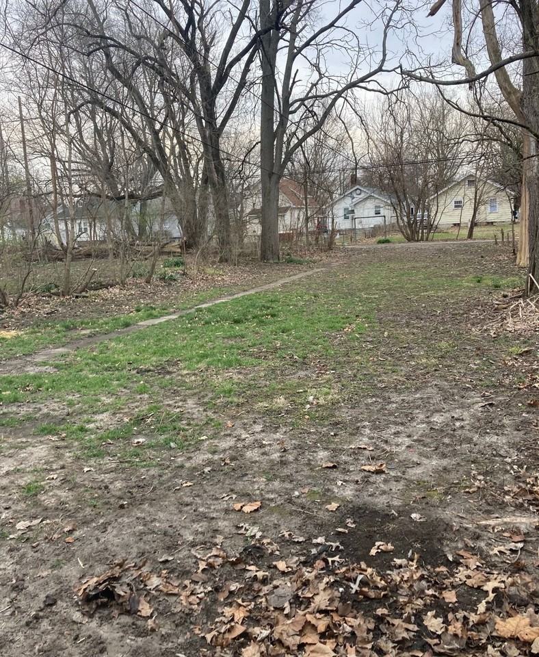 1751 E Johns Ave - Photo 3 of 23