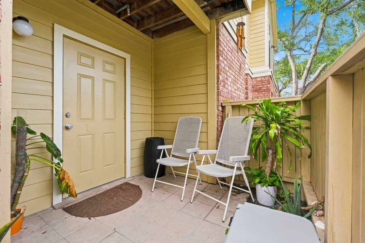 8642 Mallard Reserve Dr #101 - Photo 2 of 20