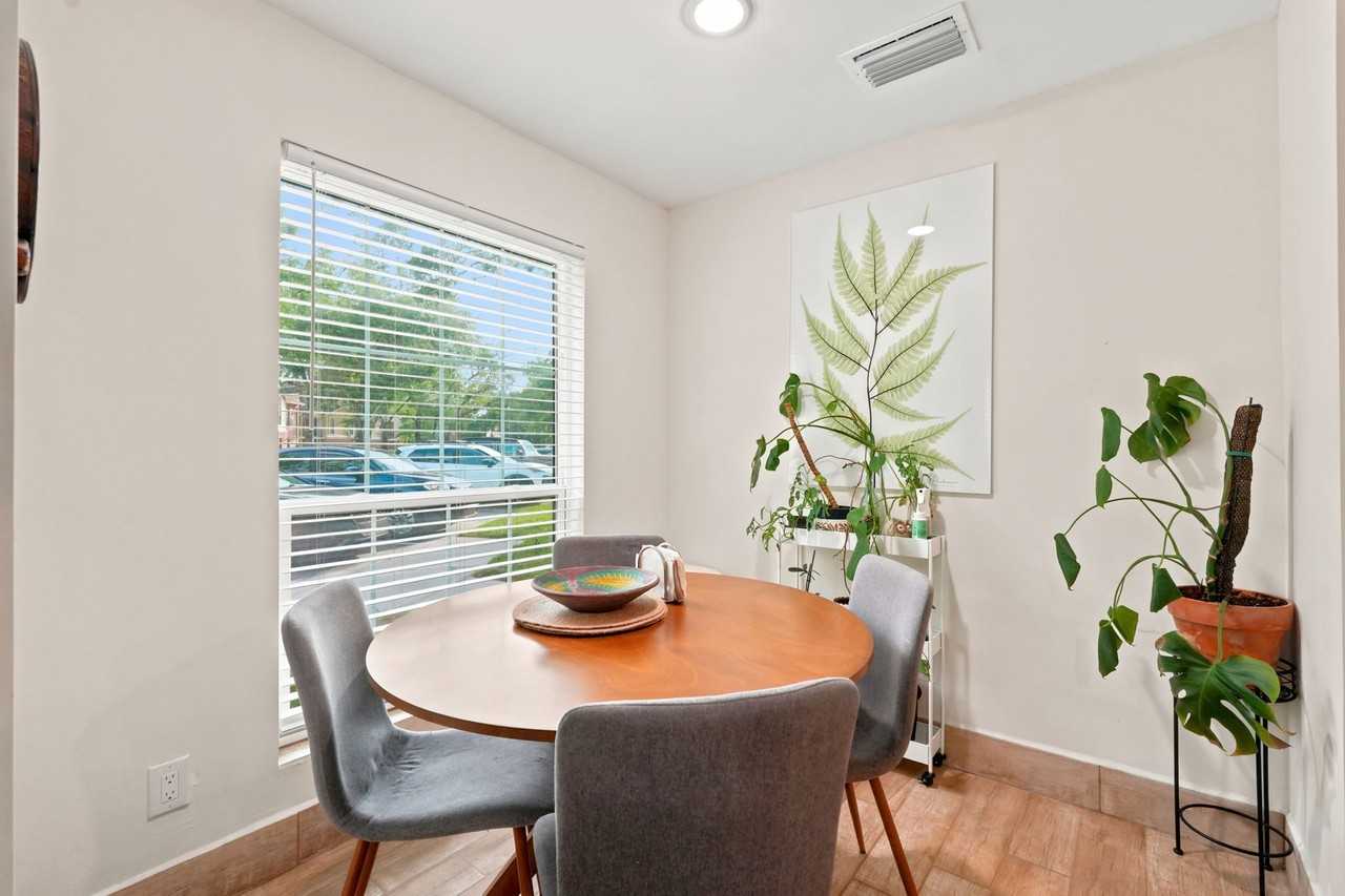 8642 Mallard Reserve Dr #101 - Photo 4 of 20