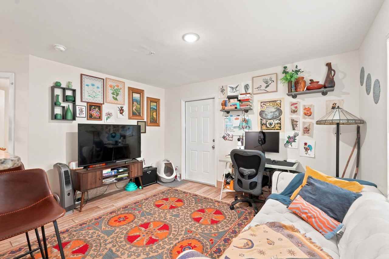8642 Mallard Reserve Dr #101 - Photo 5 of 20