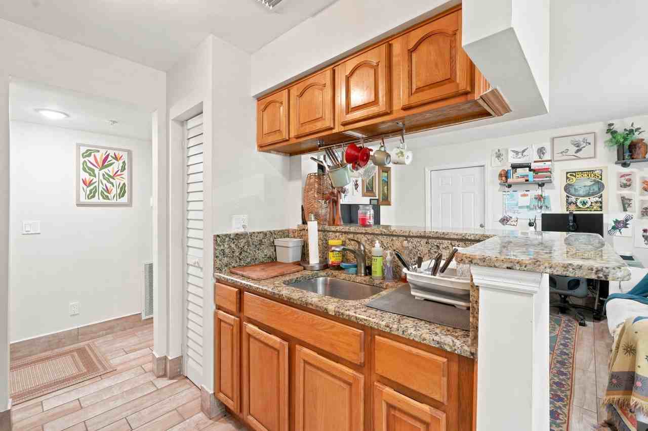 8642 Mallard Reserve Dr #101 - Photo 7 of 20