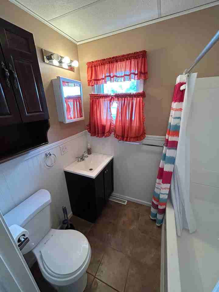 2008 N St - Photo 5 of 11